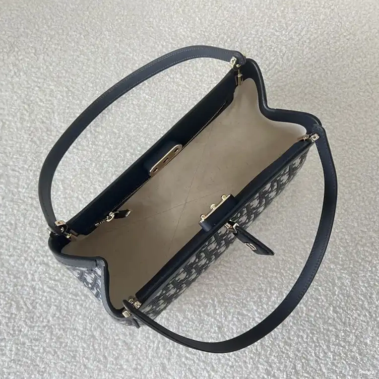 2306YZ0058 Bag Dio 0523